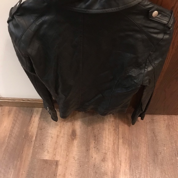 Decree Large Plether Coat Juniors size Large - Picture 2 of 3